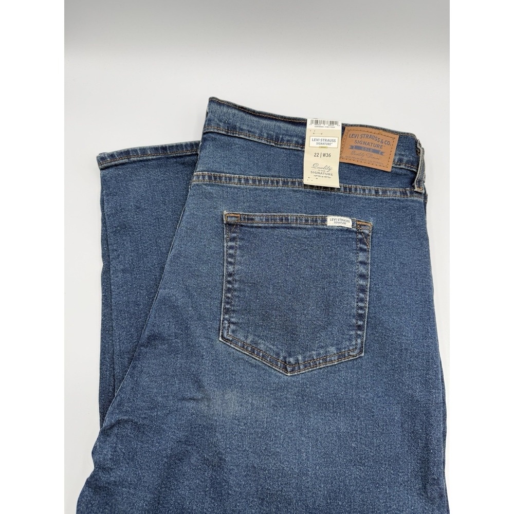 NWT Signature Gold Levi Strauss Size 22 W36 Shaping Straight Women Jeans
